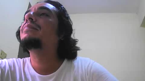 Snapshot of mad_masturbador_45 chatting on 09-10-25, 04:18 Cris B online show from 09-10-25, 04:18