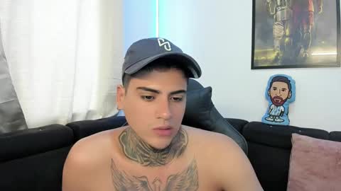 max online show from 03-01-25, 03:49