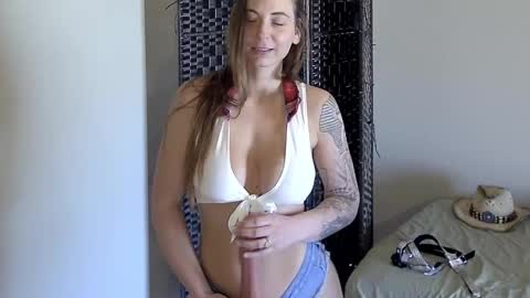 Madam Edgewood online show from 09-29-25, 09:19