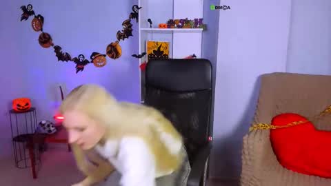 Ulis online show from 10-27-25, 10:30