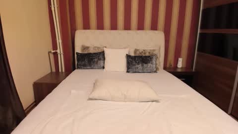 Nora online show from 01-15-26, 01:05