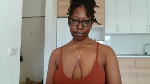 YourMadamIndigo online show from 01-16-26, 11:14