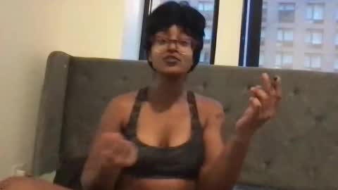 madamp1 online show from 04-19-26, 11:18