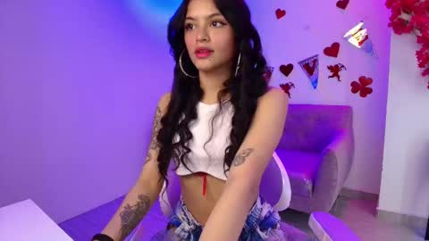 Snapshot of maddie_t18 chatting on 02-19-26, 11:28 maddie_t18 online show from 02-19-26, 11:28