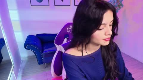 Snapshot of maddie_t18 chatting on 04-29-26, 11:25 maddie_t18 online show from 04-29-26, 11:25