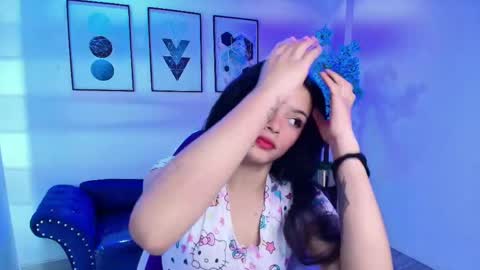 Snapshot of maddie_t18 chatting on 05-01-26, 11:59 maddie_t18 online show from 05-01-26, 11:59