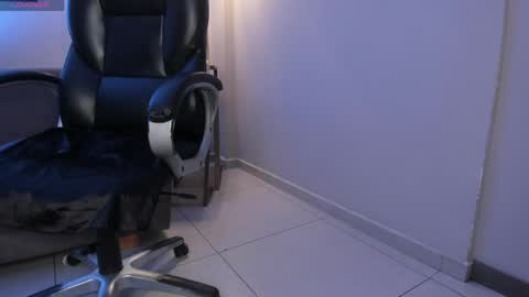 Maddison online show from 04-05-26, 04:59