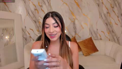 Maddison online show from 12-02-25, 07:42