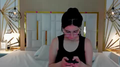 Maddy  online show from 10-18-25, 11:49