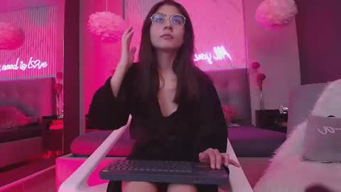 Snapshot of maddy_kind chatting on 07-04-26, 03:56 maddy_kind online show from 07-04-26, 03:56