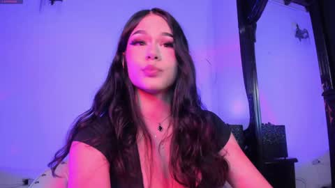 Snapshot of maddy_rios chatting on 01-07-25, 04:50 maddy_rios online show from 01-07-25, 04:50