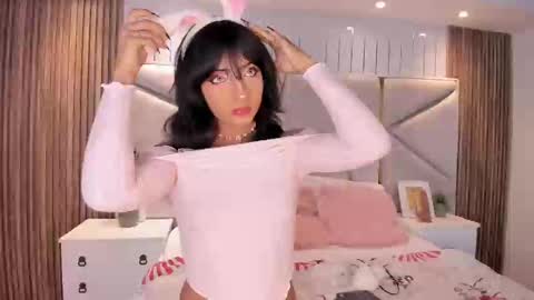 Snapshot of maddy_xoxo_hot chatting on 09-20-25, 09:16 Maddy online show from 09-20-25, 09:16