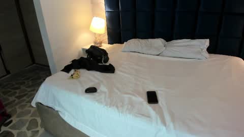 Snapshot of maddysexx_ chatting on 06-12-26, 11:31 Maddy online show from 06-12-26, 11:31