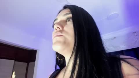 Snapshot of maddysexx_ chatting on 06-30-26, 11:33 Maddy online show from 06-30-26, 11:33