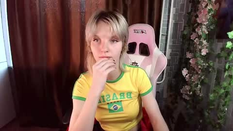 madelaines online show from 04-25-26, 04:26