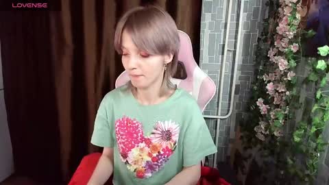 madelaines online show from 04-26-26, 04:04