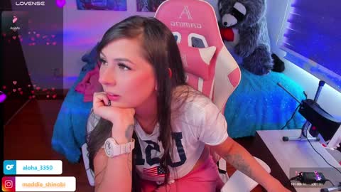 Snapshot of madeleine_shinobi chatting on 01-15-25, 08:37 Emily Only Fans online show from 01-15-25, 08:37