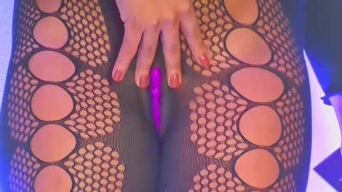 Snapshot of madeleinxxx_ chatting on 02-12-25, 07:02 madeleinxxx_ online show from 02-12-25, 07:02