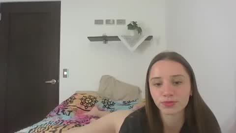 Snapshot of madelineswan chatting on 01-09-25, 06:47 Madeline Swan online show from 01-09-25, 06:47