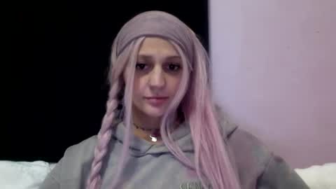 madeline online show from 02-01-26, 06:23