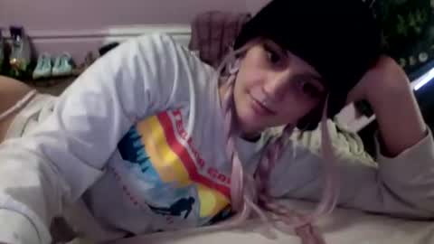 madeline online show from 02-06-26, 01:47