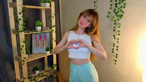Hey Hey my name Victoria online show from 05-06-26, 05:29