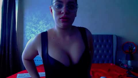 madelynvelure online show from 02-24-26, 06:55