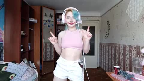 Snapshot of madgezari chatting on 02-19-26, 06:53 Alice Kaneki online show from 02-19-26, 06:53