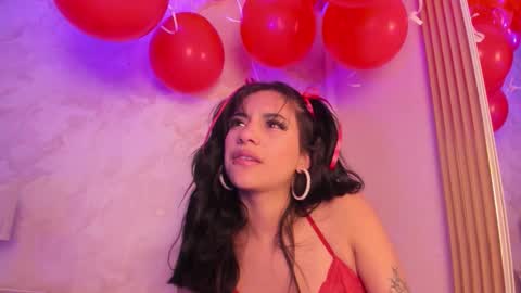 Snapshot of madhison_5 chatting on 02-11-26, 03:17 madhison_5 online show from 02-11-26, 03:17