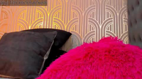 Snapshot of madison_milan chatting on 01-13-25, 02:50 online show from 01-13-25, 02:50