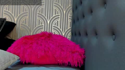 Snapshot of madison_milan chatting on 01-23-25, 02:55 online show from 01-23-25, 02:55