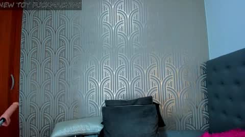 Snapshot of madison_milan chatting on 01-25-25, 02:47 online show from 01-25-25, 02:47