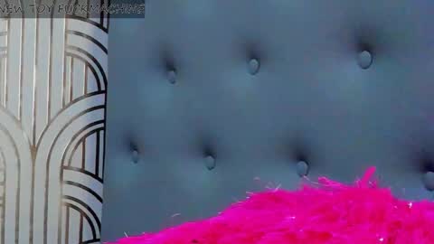 Snapshot of madison_milan chatting on 01-29-25, 07:36 online show from 01-29-25, 07:36