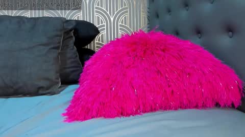 Snapshot of madison_milan chatting on 01-30-25, 11:24 online show from 01-30-25, 11:24