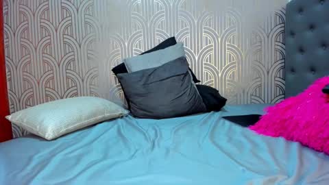 Snapshot of madison_milan chatting on 02-04-25, 08:13 online show from 02-04-25, 08:13