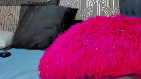 Snapshot of madison_milan chatting on 02-20-25, 04:07 online show from 02-20-25, 04:07