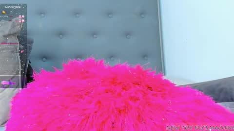 Snapshot of madison_milan chatting on 09-18-25, 02:57 online show from 09-18-25, 02:57