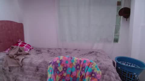 Snapshot of madisoncambel chatting on 07-10-26, 08:22 Madison Cambel online show from 07-10-26, 08:22