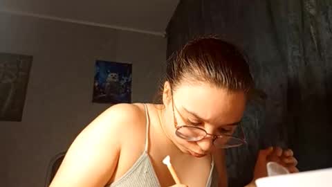 Vivienne online show from 01-16-26, 02:32