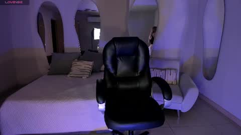 Snapshot of madisonkane chatting on 07-10-26, 02:30 Madison Kane online show from 07-10-26, 02:30