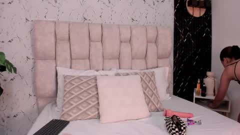 Snapshot of madisonnlee_ chatting on 11-26-25, 07:26 Madison online show from 11-26-25, 07:26