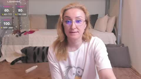 Madisson online show from 04-28-26, 02:27