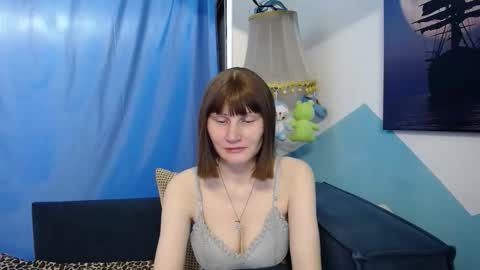 Elizabeth online show from 12-23-25, 01:47