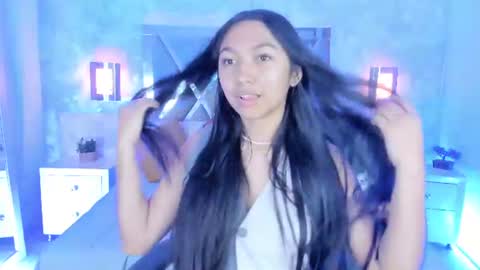 Snapshot of mady_roa chatting on 06-19-26, 03:11 Mady Roa online show from 06-19-26, 03:11