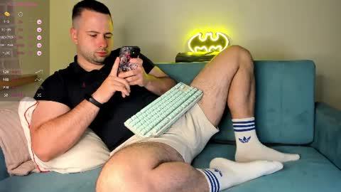 Snapshot of madzuru chatting on 06-27-26, 01:32 Gregory online show from 06-27-26, 01:32