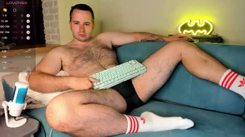 Snapshot of madzuru chatting on 07-10-26, 03:33 Gregory online show from 07-10-26, 03:33