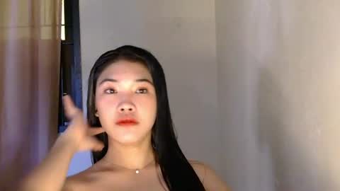 mae_luna online show from 06-17-26, 12:02