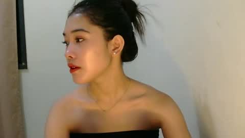 mae_luna online show from 06-18-26, 11:53