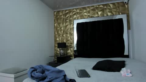 MAEE ANGELS online show from 12-24-24, 07:55