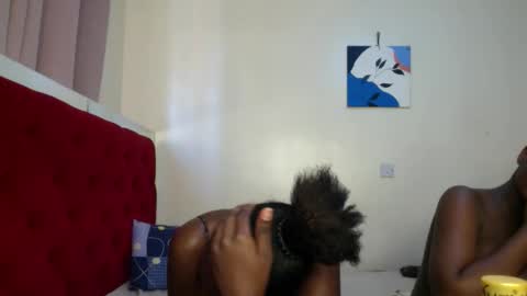 Snapshot of maelys_t chatting on 04-07-26, 10:05 Maelys online show from 04-07-26, 10:05